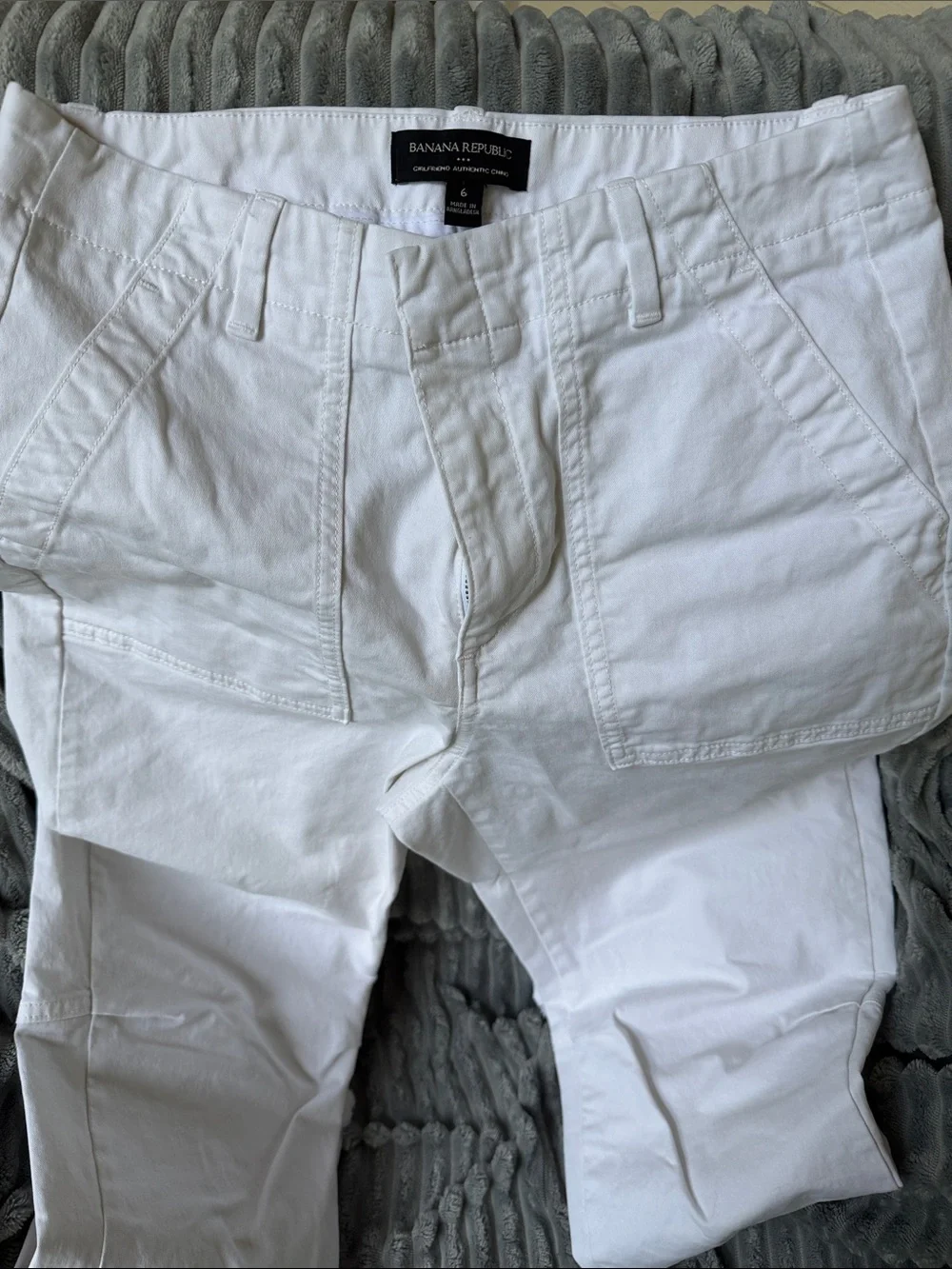 Banana Republic White Cotton Cargo Pocket Pants - Picture 1 of 7